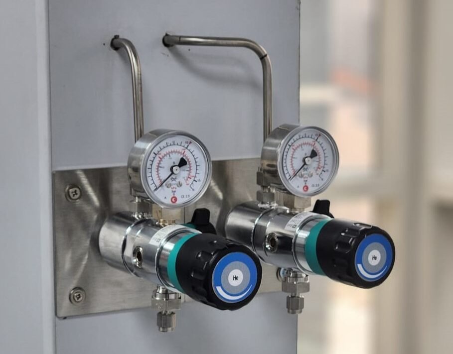 Gas distribution control valve